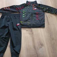 нов оригинален екип Nike/80см, снимка 1 - Комплекти за бебе - 44161360