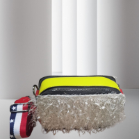 Атрактивна спортно-елегантна дамска чанта  21 x 14.5 x  11 cm, снимка 2 - Чанти - 44559293