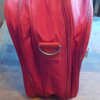 сак чанта червена с презрамка, стабилна и надеждна, снимка 4 - Сакове - 33782666