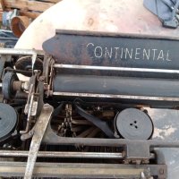 Стара пишеща машина, снимка 4 - Антикварни и старинни предмети - 42222663