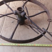 възрожденско колело от каруца, двуколка - направено на полилей , снимка 5 - Антикварни и старинни предмети - 39731473