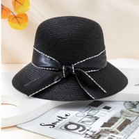 Елегантна и модерна сламена шапка с пандела, снимка 1 - Шапки - 44434818