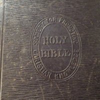 Стара английска библия Holy Bible издание 19 век - около 1000 стр.- стар и нов завет притежавайт, снимка 2 - Антикварни и старинни предмети - 39120985