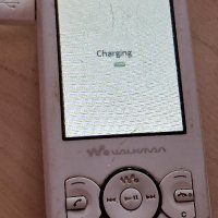 Sony Ericsson T303 и W100 Spiro, снимка 14 - Sony Ericsson - 42471356