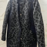 Ново дамско палтенце , снимка 1 - Палта, манта - 42617711