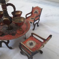 Мини декоративна бронзова маса с 4 стола и сервиз за чай, снимка 4 - Колекции - 31464400