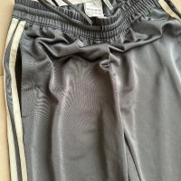 Adidas спортен панталон, снимка 3 - Спортни екипи - 44225333