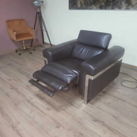 Черен кожен фотьойл Moreno с електрически релаксиращ механизъм, снимка 9 - Дивани и мека мебел - 44701881