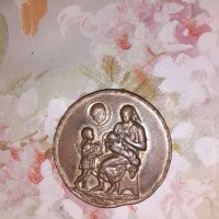 Медал за майчинство 1944, снимка 2 - Други ценни предмети - 38486338