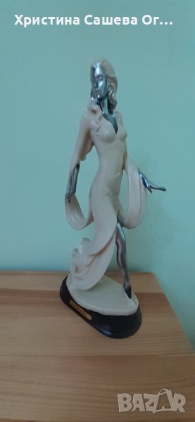 Сувенир жена , снимка 1