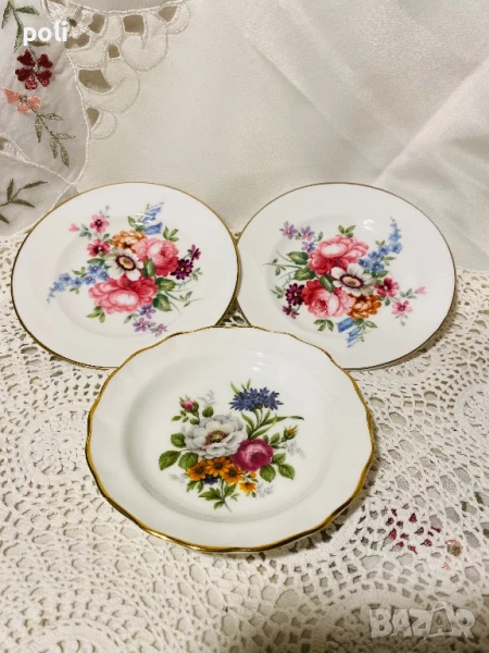 порцеланова чиния за стена , снимка 1