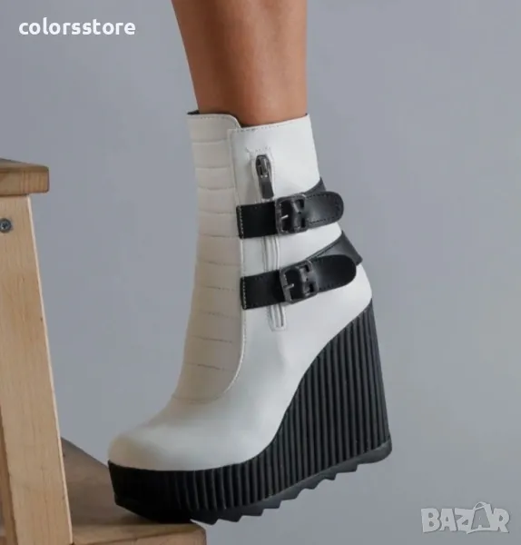 Боти на платформа - бяла кожа с черно ходило - B2001, снимка 1