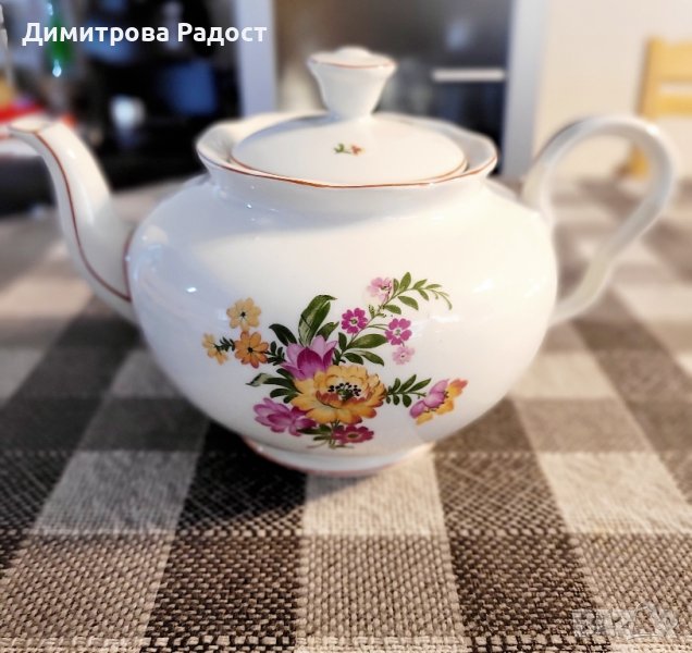 Порцеланов чайник с капаче от 1954г! Без забележки! , снимка 1