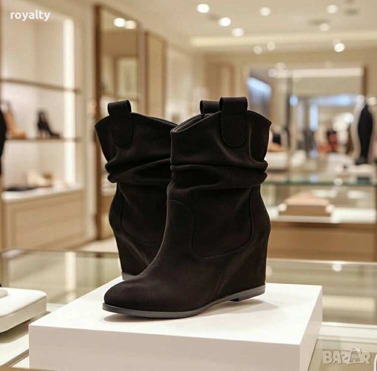 Боти на платформа - черен велур, снимка 1