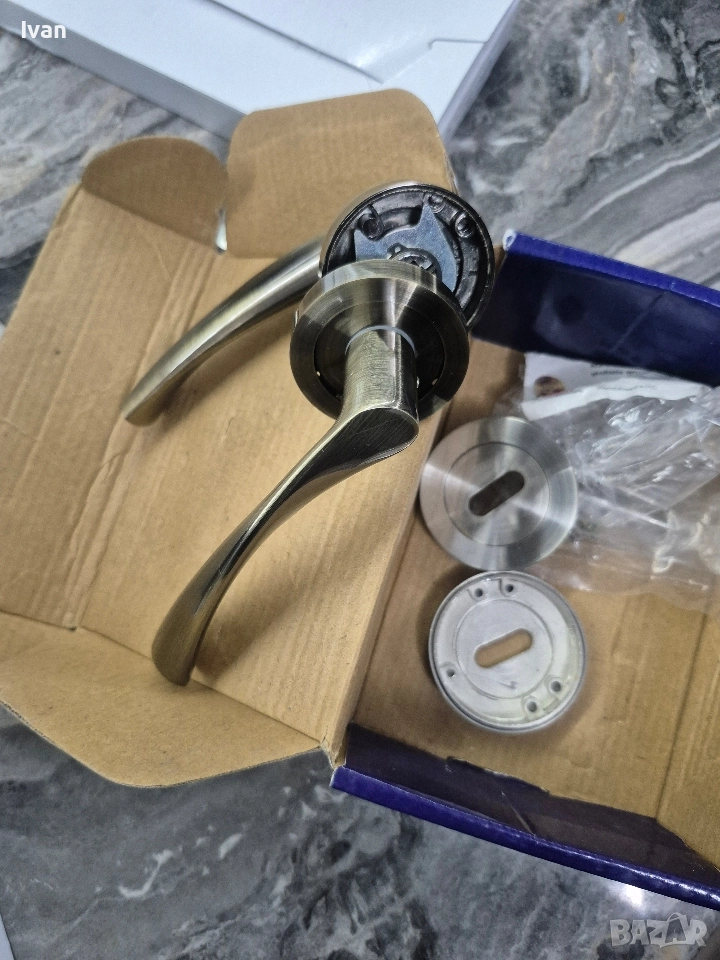 Дръжки с брава, снимка 1