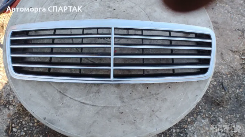 Решетка преден капак Мерцедес Е320 S210 Mercedes, снимка 1