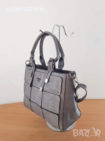 Сива чанта Guess, снимка 2 - Чанти - 30902983