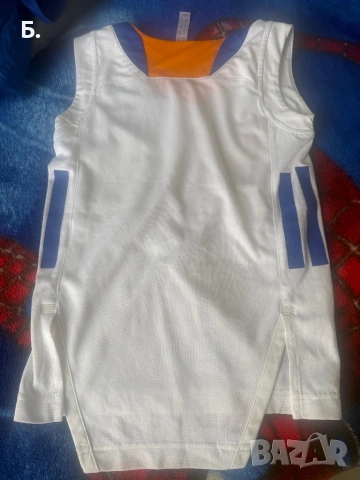Детски потник за спорт Adidas , снимка 2 - Детски тениски и потници - 54341189