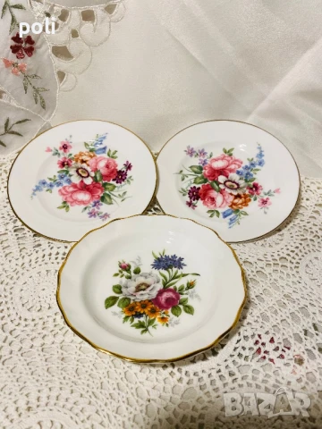 порцеланова чиния за стена 