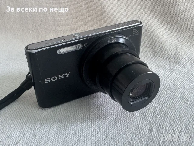 Цифров фотоапарат Sony DSC-W830 ,20.1MP 8x Zoom , Sony W830
