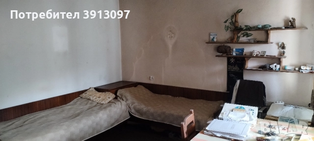 Две къщи, гараж, плевня, намиращ се на 11км.от Трявна , снимка 10 - Гаражи и паркоместа - 52304619