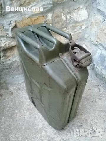Стара Соц Метална Туба За Гориво / 20 Литра / 1986 г. , снимка 3 - Антикварни и старинни предмети - 38429206