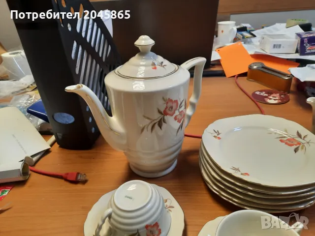 Продавам винтидж сервиз за кафе и торта, снимка 4 - Сервизи - 49272719