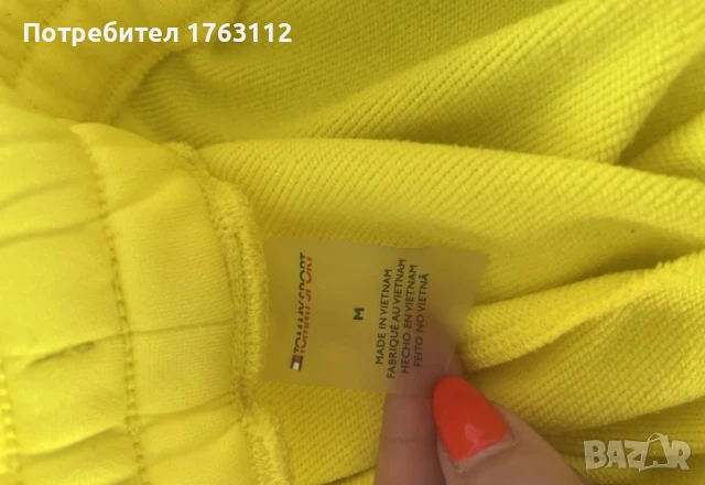 Tommy Hilfiger дамски спортни шорти, странични джобове, плътна материя, размер М, снимка 3 - Спортни екипи - 50663411