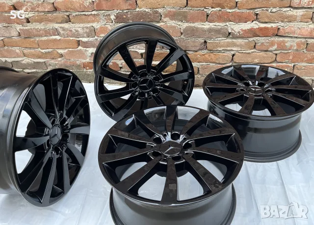 17 цола оригинални Mercedes чисто нова боя !, снимка 2 - Гуми и джанти - 56088981