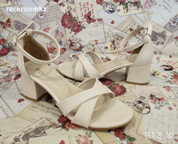 Модни дамски сандалети с нисък квадратен ток, снимка 2 - Дамски елегантни обувки - 44688348