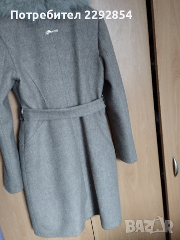 Палтото кашмир яка естествен косъм , снимка 5 - Палта, манта - 44653678