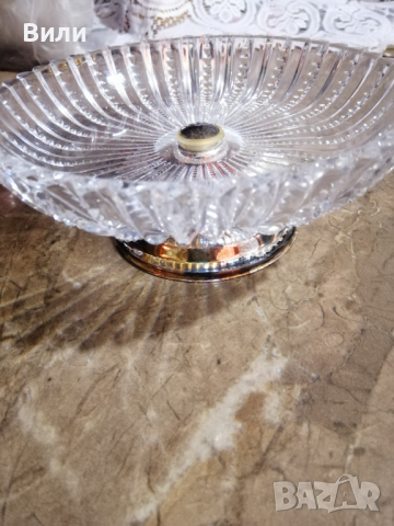 Красив кристален съд за ядки, дребни плодове, бижута