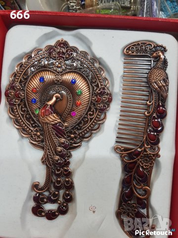 Гребен с огледалце