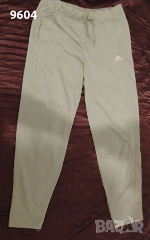 Дамски екип Adidas, снимка 2 - Спортни екипи - 51056589