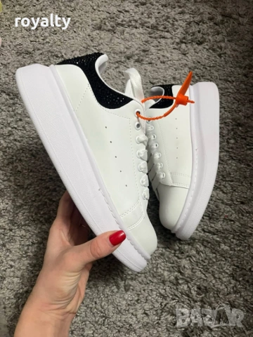 Alexander McQueen Дамски Маратонки с Камъни 