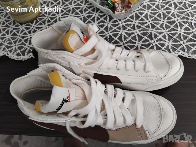 Оргинални кецове Nike Blazer Mid 77, снимка 2 - Кецове - 55728302