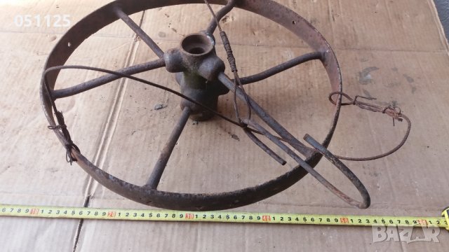 възрожденско колело от каруца, двуколка - направено на полилей , снимка 5 - Антикварни и старинни предмети - 39731473