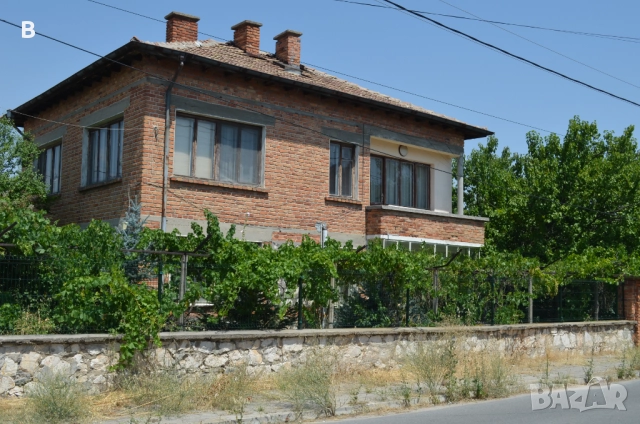 Продавам 2-етажна къща с двор , снимка 3 - Къщи - 51500385