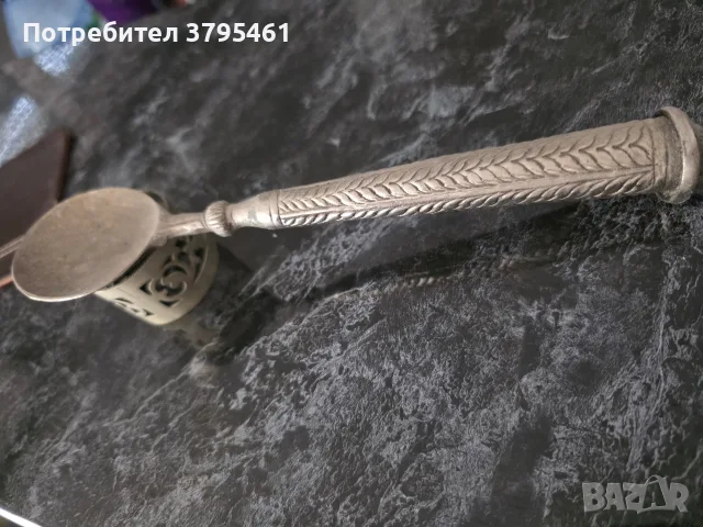 Сребърна лъжица на 250-300г 