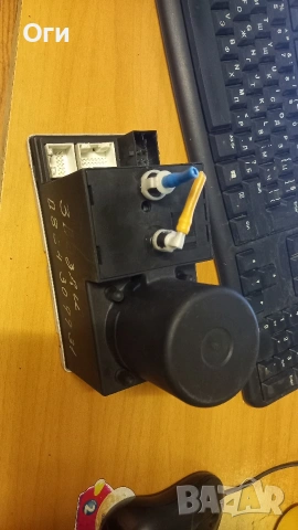 Вакуум помпа централно заключване за Ауди А3 и А4 8L0 962 257 L