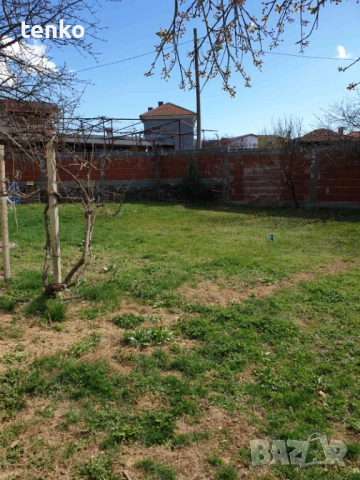 Продавам кьща в село Калояновец 