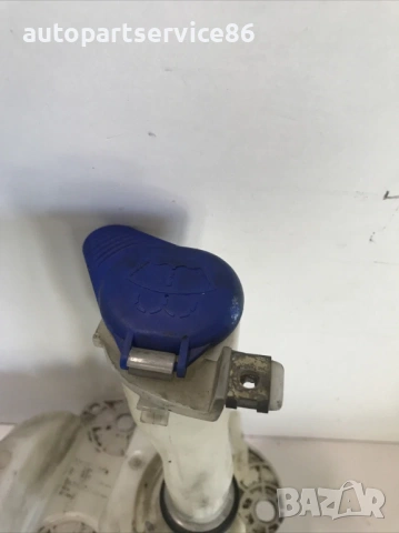 Резервоар за течност за чистачки за предно стъкло за Volvo S80 2.5 TDI (2002) 9178881, снимка 3 - Части - 54029139