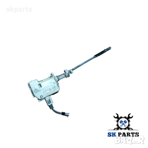 Машинка централно заключване за Volkswagen Golf 4 / Голф 4 хечбек, снимка 2 - Части - 50898292