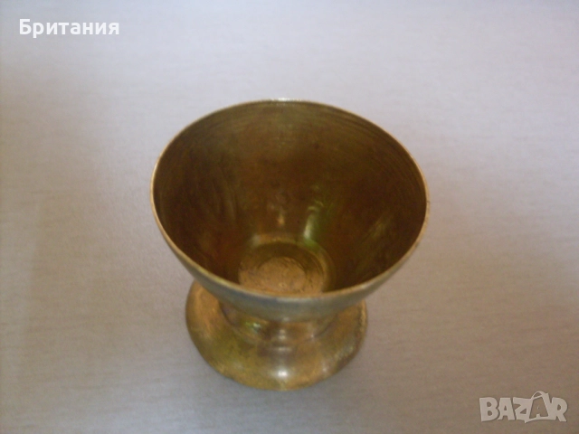 Бронзов съд- чаша., снимка 2 - Антикварни и старинни предмети - 52920114