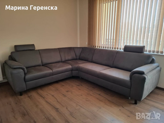 Ъглов диван с функция сън, два регулируеми подглавника, две подвижни облегалки  и ракла–чекмедже