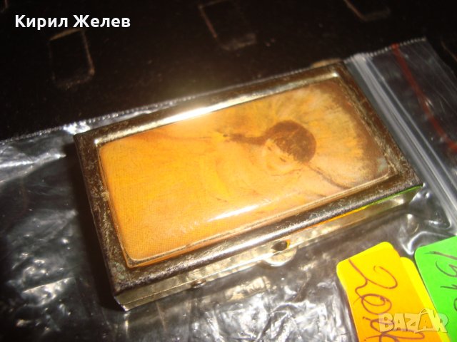 ЛУКСОЗНА БЕЛ ЕПОК СТИЛ ЗЛАТИСТА КУТИЙКА с ЧЕРВЕНО КАДИФЕ ОБЛИЦОВАНА 15187, снимка 2 - Други - 31358716