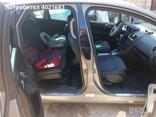 Опел Мерива Б, снимка 9 - Автомобили и джипове - 54127663