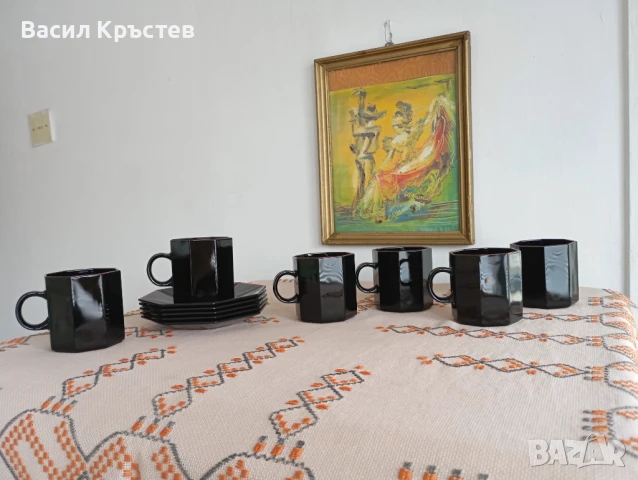 Френски сервиз за кафе 80-те г., - Коледни лампички, - и Картини - худ. Марияна Зографова