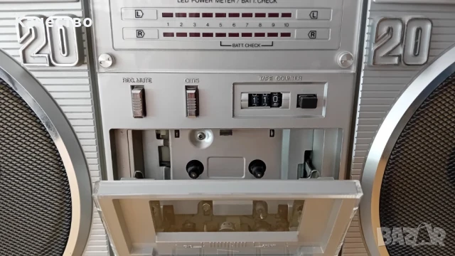 Мощен касетофон , снимка 3 - Друга електроника - 50685768