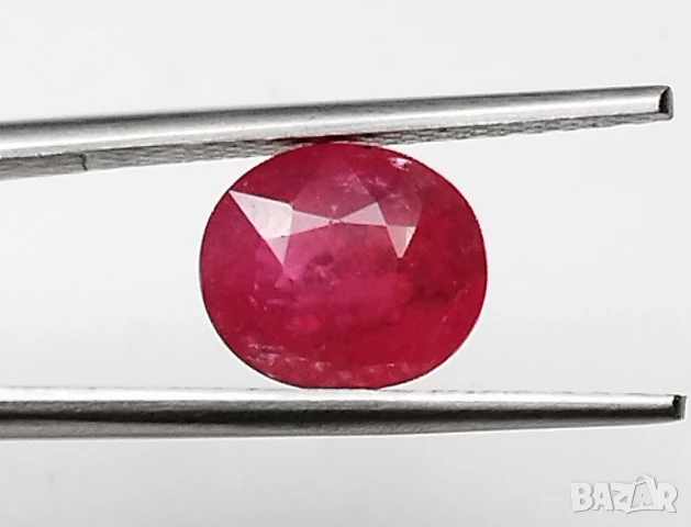 Очарователен ненагряван рубин в прелестно червен цвят 1.36кт.! Сертифициран! Нов!, снимка 6 - Други - 50761716